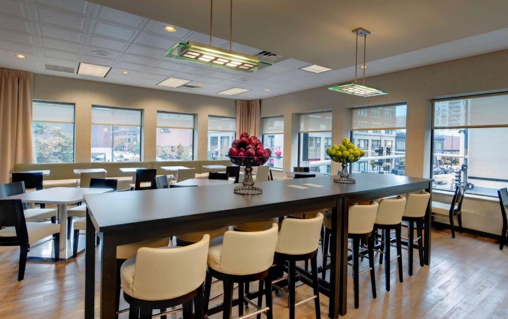 Hampton Inn By Hilton And Suites Downtown Chicago Main image