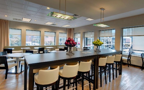 Hampton Inn By Hilton And Suites Downtown Chicago image 2